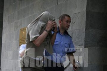 Agenții de poliție Cristian Daniel Jitari (39 de ani) și Toader Olari (53 de ani) au fost trimiși în judecată pentru acuzații grave