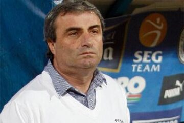 Stoichiță mai vrea jucători în lot