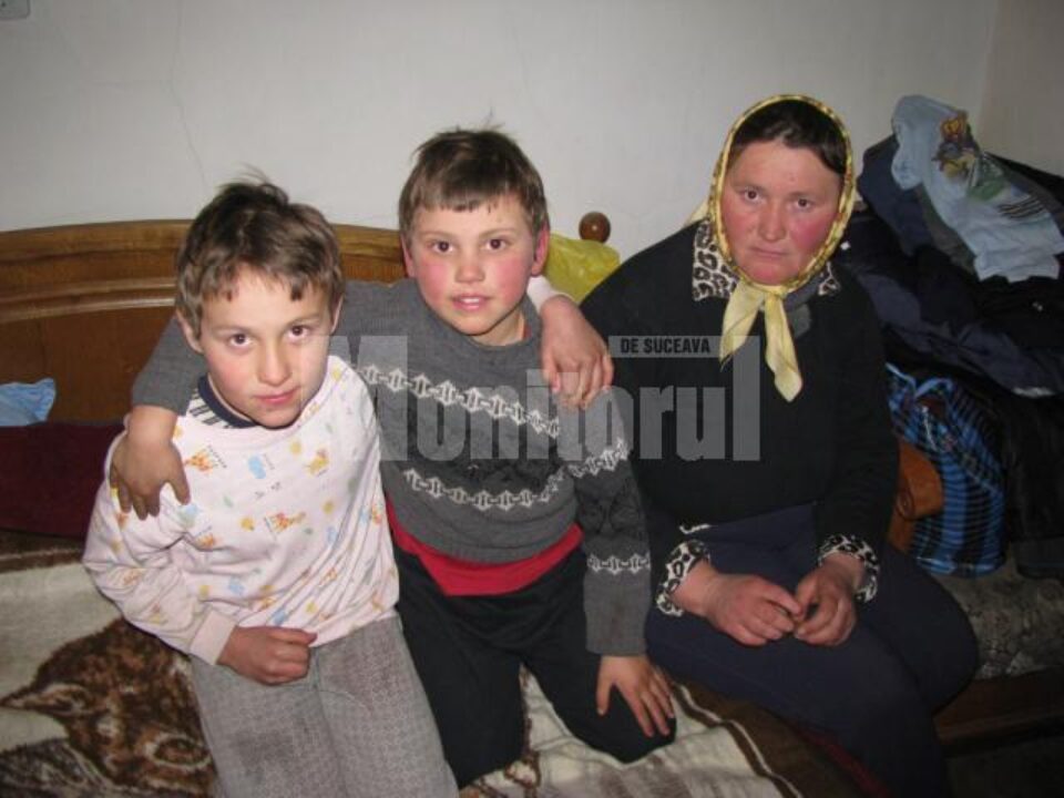 În grija statului: Frățiorii salvați de la îngheț, internați la Centrul Rezidențial Suceava În grija statului: Frățiorii salvați de la îngheț, internați la Centrul Rezidențial Suceava