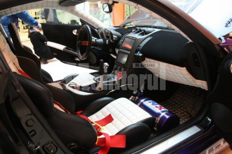 Interior Nissan tunat