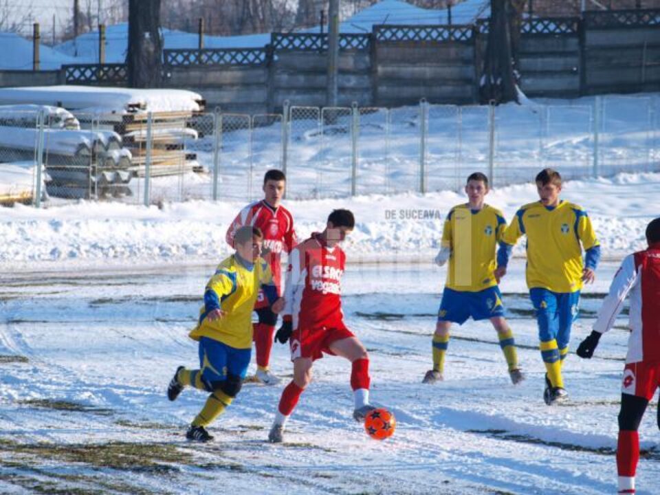Homneac (în roșu la minge) a jucat pentru prima dată împotriva fostei echipe