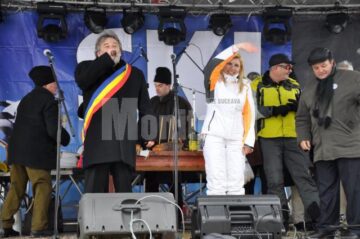 Turism: Udrea și Vlădescu au inaugurat pârtia de schi din Gura Humorului