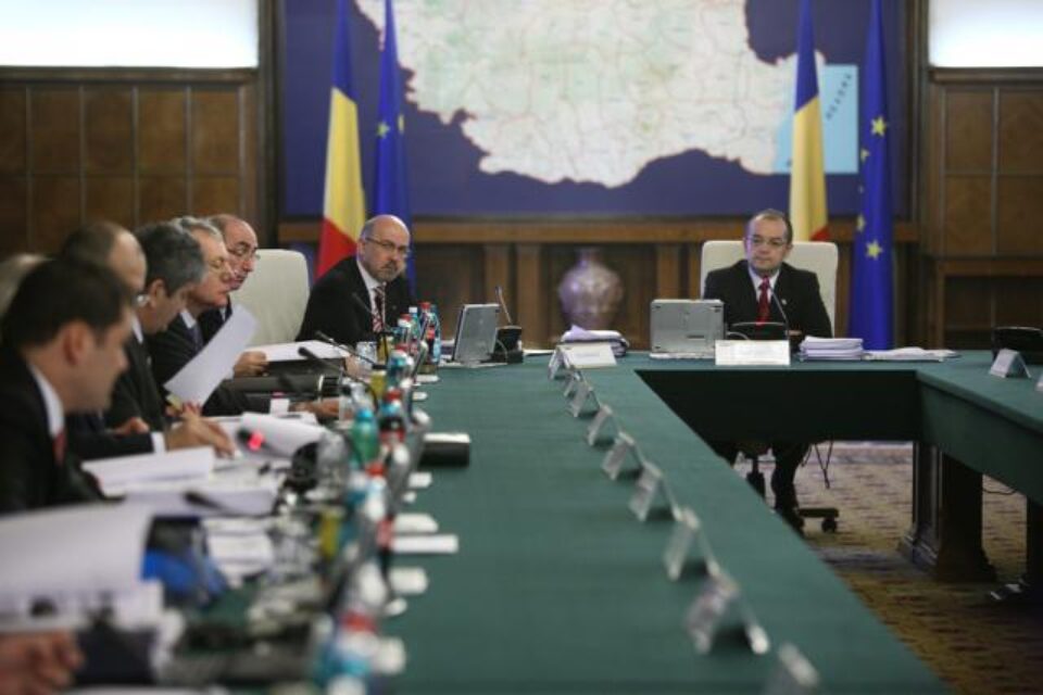 Legea privind sistemul unitar de pensii publice nu prevede un plafon sub care nu se recalculează pensiile. Foto: CAPP Legea privind sistemul unitar de pensii publice nu prevede un plafon sub care nu se recalculează pensiile. Foto: CAPP