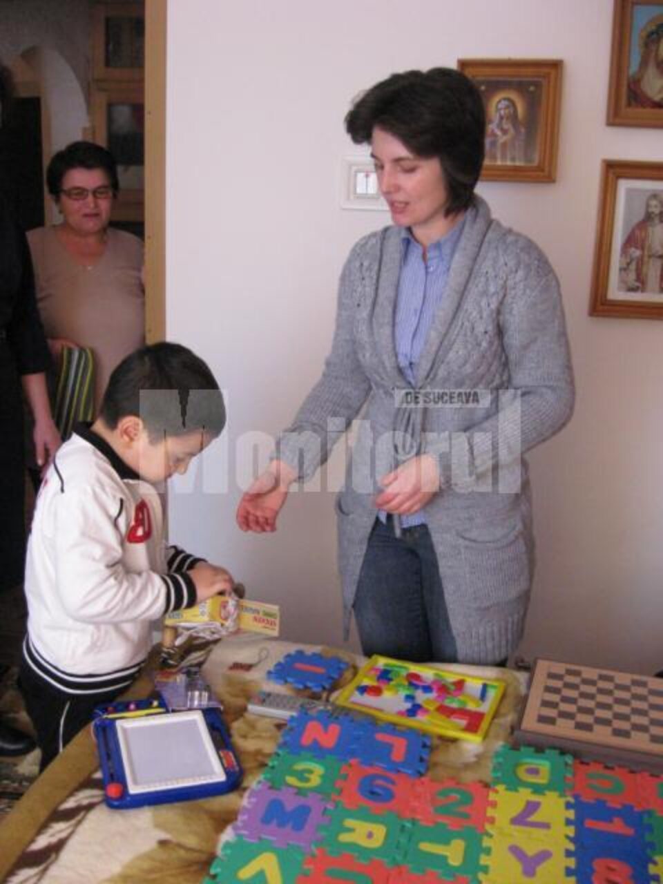 Andrei, împreună cu mami Adriana și Mama Floarea
