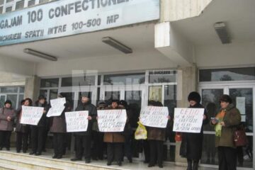 Reprezentanții acționarilor minoritari ai SC Star Mod SA au protestat din nou