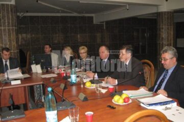 Primarul Sucevei, Ion Lungu, le-a prezentat consilierilor locali proiectul de buget