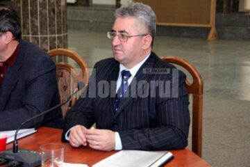Primarul Lungu a propus suplimentarea fondurilor pentru trupa de teatru a Sucevei