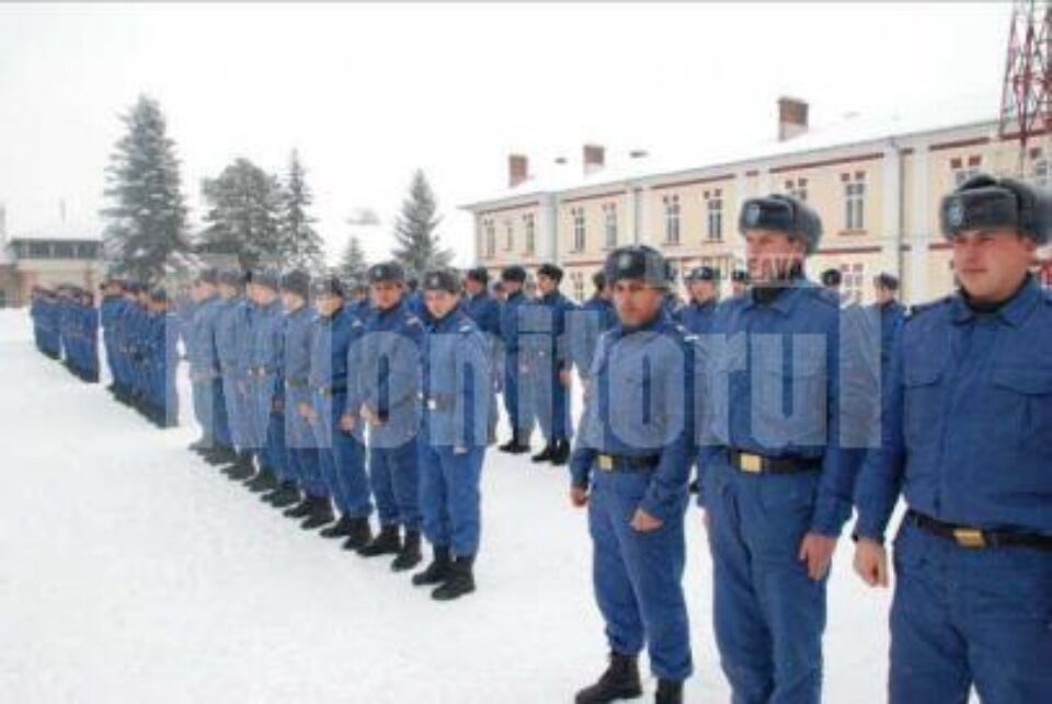 Elevii din anul I ai Școli de Jandarmi își încep primul stagiu de pregătire practică