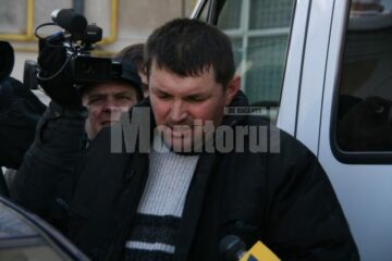 Vasile Hrițcu: „Se pot întoarce oricând (n.r. - asasinii). Nu mă gândesc la mine, ci la fiul meu, Cristi. Pentru el mai trăiesc. El mă mai ține în viață”