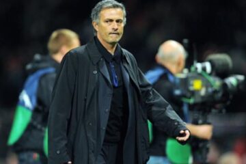 Jose Mourinho a fost suspendat, ieri, pentru trei etape în campionatul Italiei. Foto: MEDIAFAX
