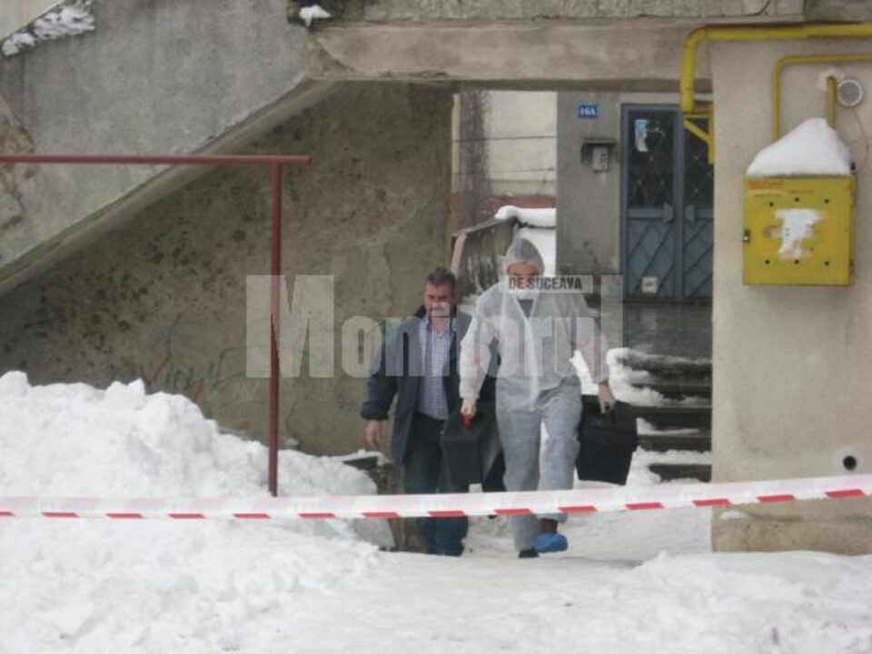 Criminaliștii au recoltat probe de la locul dublului asasinat