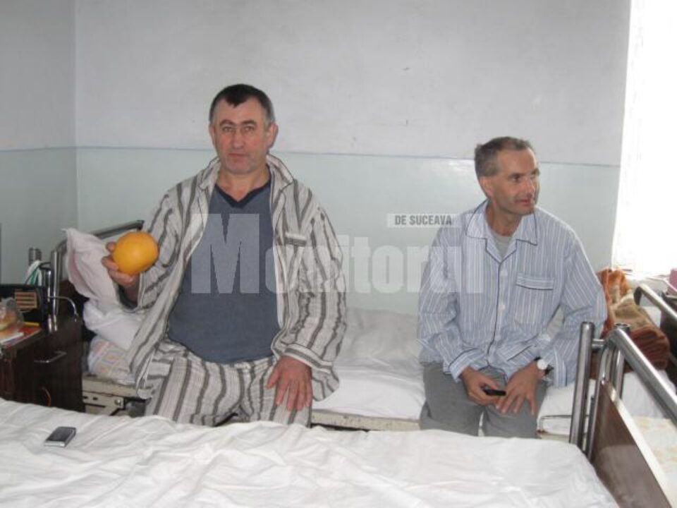 Bolnavi tratați printre mormane de moloz, la Spitalul Suceava