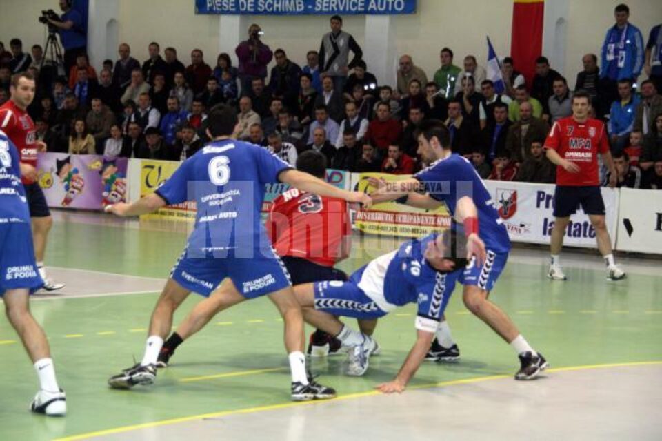 Meciul a fost marcat de durități și multe eliminări