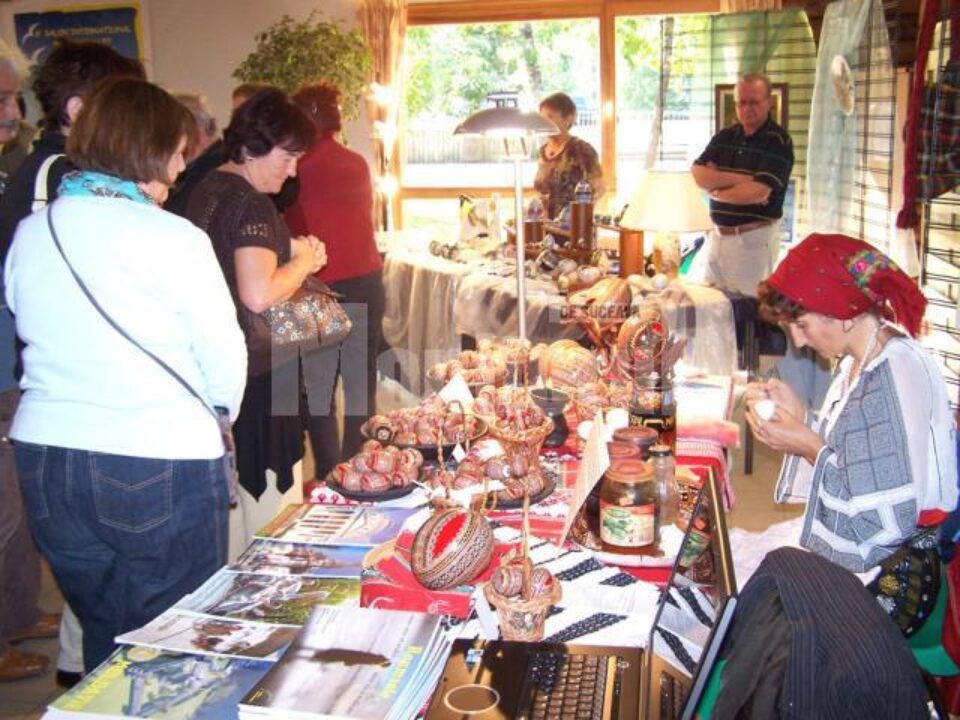 În Duminica Floriilor: Festivalul Ouălor Încondeiate la Moldovița, ediția a IV-a În Duminica Floriilor: Festivalul Ouălor Încondeiate la Moldovița, ediția a IV-a