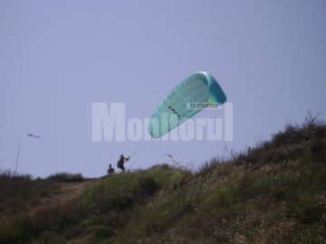 Timp liber: Zborul cu parapanta are din ce în ce mai mulți practicanți în județul Suceava