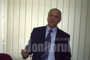 Mircea Grosaru a reușit să-și treacă „în cont” trei mandate de deputat
