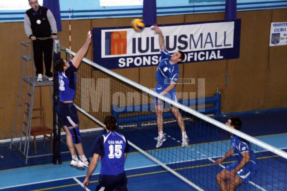 Sucevenii s-au întrebuințat serios, dar au câștigat în setul decisiv, cu scorul de 3 – 2