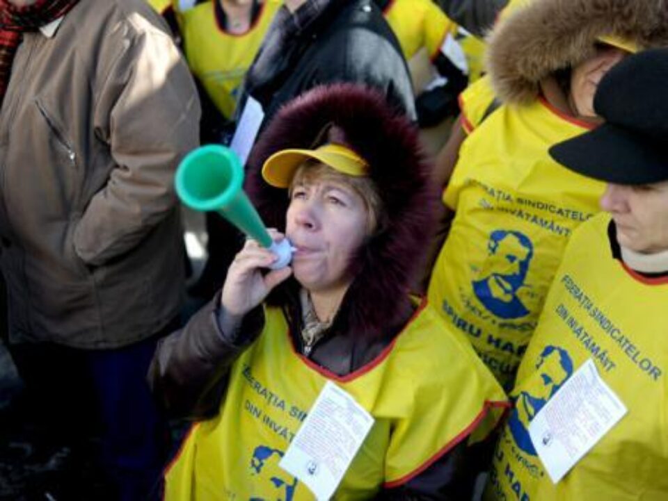 Calendarul acțiunilor de protest ale FEN urmează să fie stabilit împreună cu celelalte federații sindicale din învățământ. Foto: MEDIAFAX Calendarul acțiunilor de protest ale FEN urmează să fie stabilit împreună cu celelalte federații sindicale din învățământ. Foto: MEDIAFAX