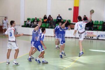 Handbal: Universitatea II a pierdut la un gol în fața celor de la CSM Focșani