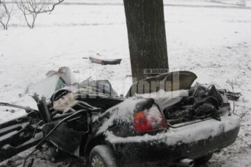 Teribilul accident rutier de vineri după-amiază, de pe DN 2E, în care patru tineri din satul Brăiești, comuna Cornu Luncii, și-au pierdut viața