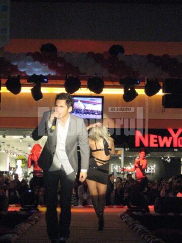 Spectacol de 8 Martie: Dan Bălan, cadoul oferit de Shopping City femeilor din Suceava