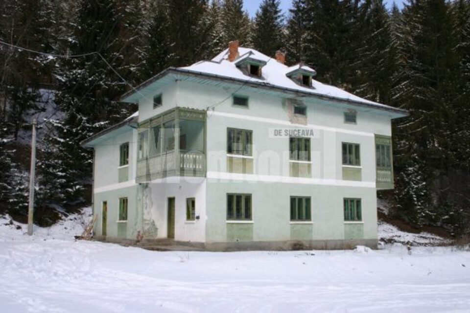 Cabana cumpărată de Primăria Broșteni