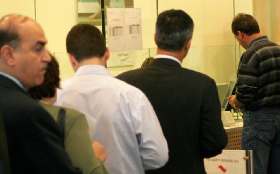 Cumpărătorii organizați în asociații vor avea o garanție de câte 75.000 euro, pentru case noi. Foto: MEDIAFAX Cumpărătorii organizați în asociații vor avea o garanție de câte 75.000 euro, pentru case noi. Foto: MEDIAFAX