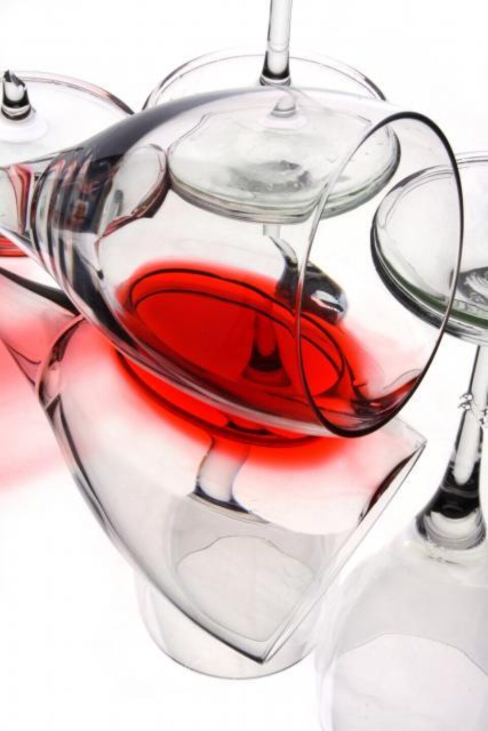 Consumul a două pahare de alcool pe zi, eficient împotriva obezității