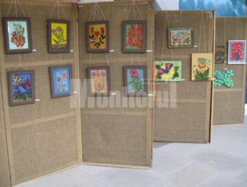 Expoziția Omagiu mamei