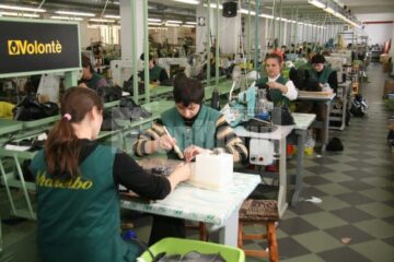 Fabricat în Suceava: Suceveanul cu papuci de milioane de euro