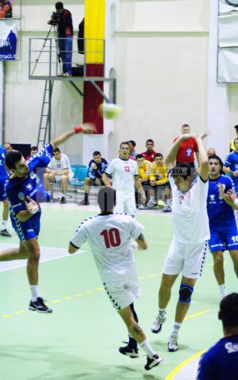 Handbal: „Studenții” și-au pus în cap să bată la Dinamo Handbal: „Studenții” și-au pus în cap să bată la Dinamo