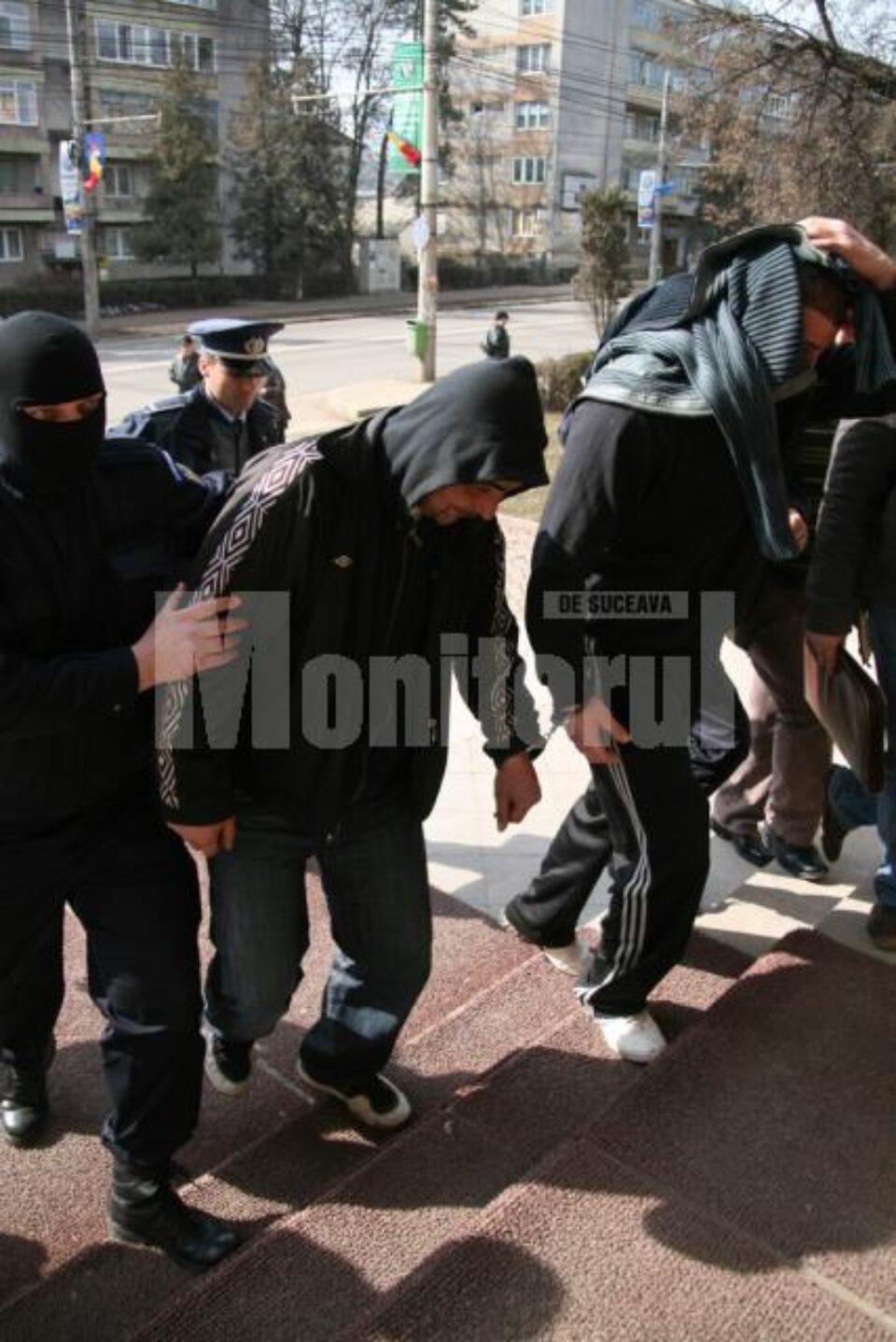 Amarildo Rostaș și Silviu Croitori au fost arestați preventiv și încarcerați într-una din celulele de la subsolul poliției județene Amarildo Rostaș și Silviu Croitori au fost arestați preventiv și încarcerați într-una din celulele de la subsolul poliției județene