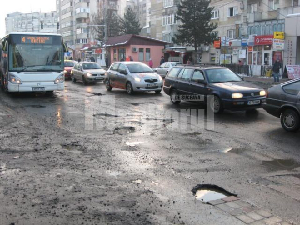 Reparații: Campania de asfaltare a străzilor Sucevei, demarată oficial