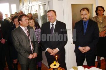 Președintele CJ Suceava, Gheorghe Flutur, și prefectul județului, Sorin Popescu, prezenți la deschiderea Serviciului de Evidență a Populației din Liteni