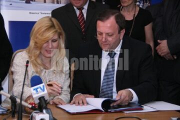 Elena Udrea îl susține Gheorghe Flutur în cursa pentru ocuparea uneia dintre cele patru funcții de prim-vicepreședinte al PD-L