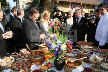 La Suceava: Udrea a deschis Târgul de Paște