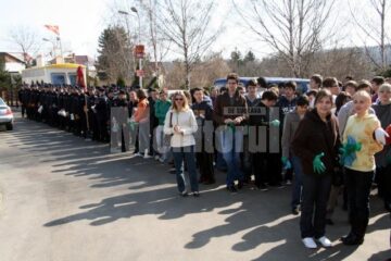 Ecologizare: Peste 1000 de saci de gunoi adunați din parcul Șipote