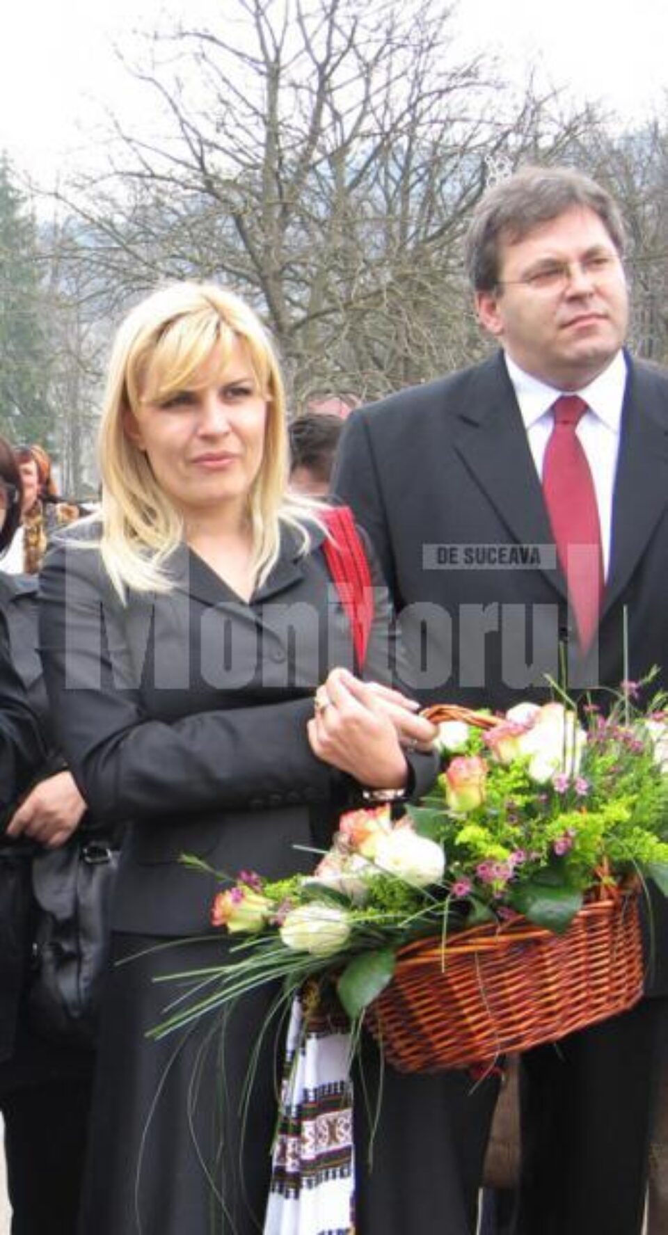 Până-n pânzele albe: Popovici, „scut și pavăză” pentru Udrea în războiul cu PSD-iștii suceveni Până-n pânzele albe: Popovici, „scut și pavăză” pentru Udrea în războiul cu PSD-iștii suceveni