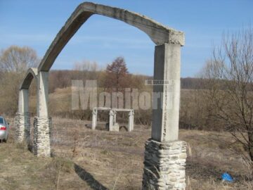 Legenda spune că de multe ori, Ștefan cel Mare, însoțit de domnițele sale, se oprea să își potolească setea la „Fântâna Doamnei”