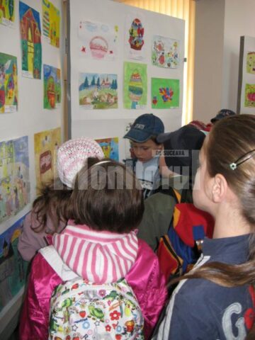 Copiii au inundat salonul expozițional