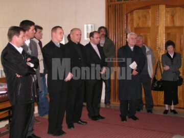 Preoți catolici prezenți la manifestare