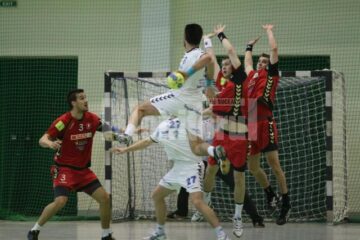 Handbal: Universitatea a încheiat aventura europeană din acest sezon