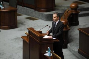 Ministrul Educației, Daniel Funeriu, spune că a găsit, la preluarea sistemului, haos din punct de vedere al salarizării. Foto: MEDIAFAX