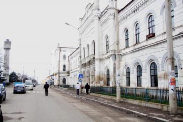 Gara Ițcani, terenul nimănui, locul unde gaștile de cartier își împart supremația