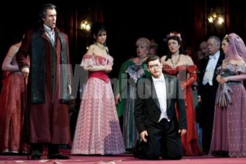 Ascensiune: Din Mălini, pe marile scene ale operei