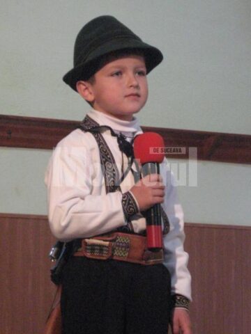 Silviu Marian Forminte a interpretat piesa Pusca si cureaua lata