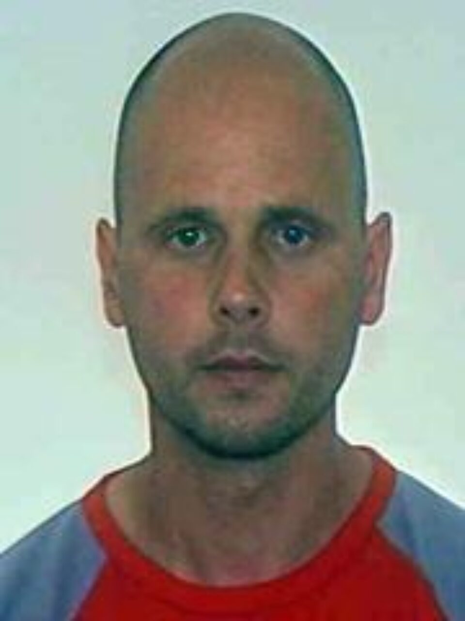 Nicolae Mirvald apărea pe listele urmăriților generali ale Poliției Române încă din martie 2009 Nicolae Mirvald apărea pe listele urmăriților generali ale Poliției Române încă din martie 2009