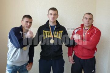 Gheorghe Mnsciuc, Andrei Chiprianov și Adrian Cătălin Pîslariu (de la stânga la dreapta) au obținut rezultate foarte bune la Campionatele Naționale