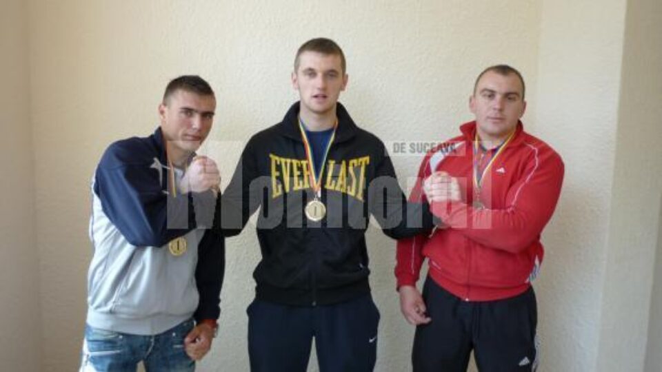 Gheorghe Mnsciuc, Andrei Chiprianov și Adrian Cătălin Pîslariu (de la stânga la dreapta) au obținut rezultate foarte bune la Campionatele Naționale