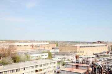 Deși au fost solicitați prin 112, pompierii au fost ținuți la poartă mai bine de o oră